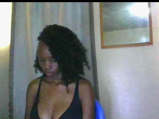 Sexyebonyxx webcam