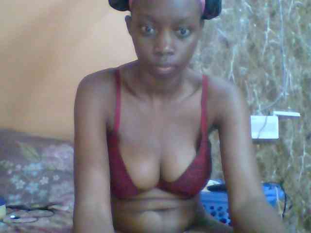 Sexyebonyxx webcam