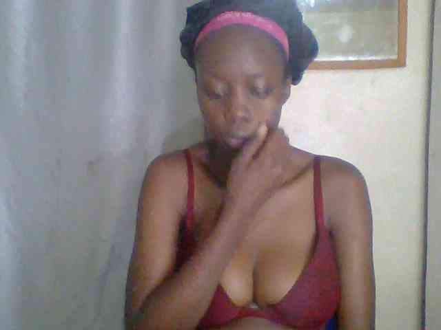 Modèle: Sexyebonyxx