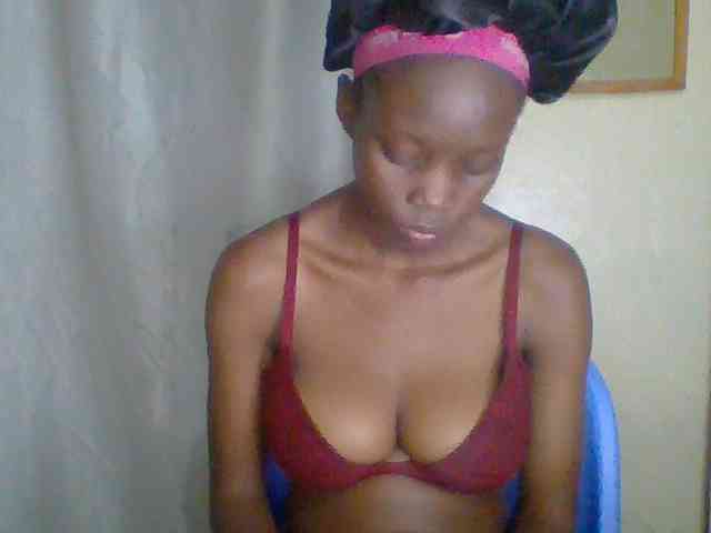 Sexyebonyxx webcam