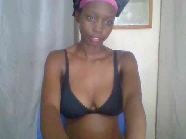 Modèle: Sexyebonyxx