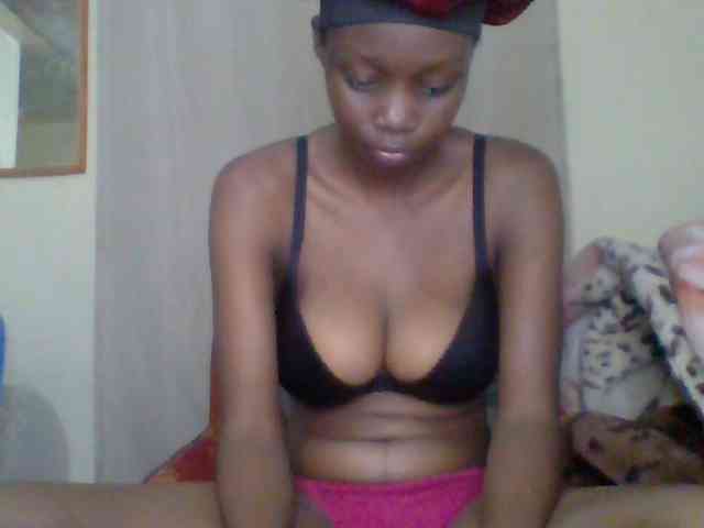 Sexyebonyxx webcam