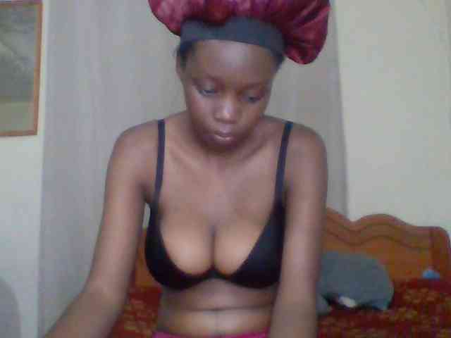 Sexyebonyxx webcam