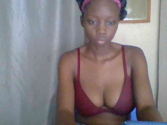Sexyebonyxx webcam