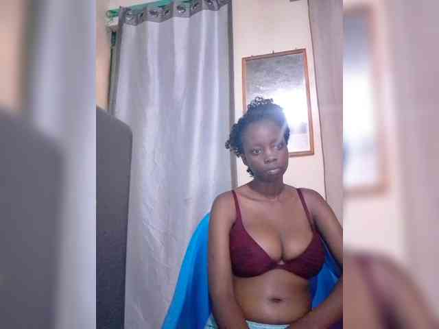 Sexyebonyxx webcam