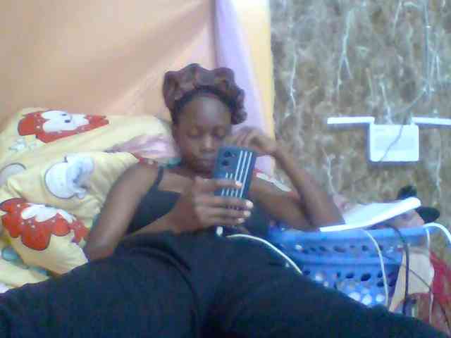 Sexyebonyxx webcam