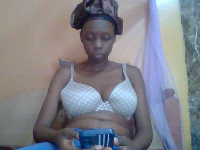Sexyebonyxx webcam