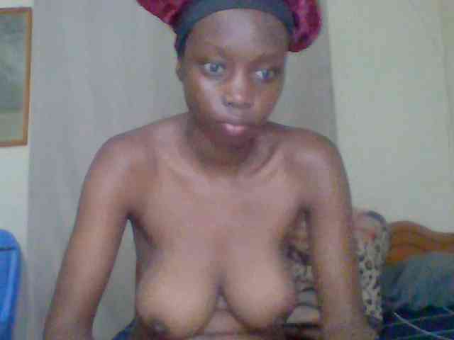 Modèle: Sexyebonyxx