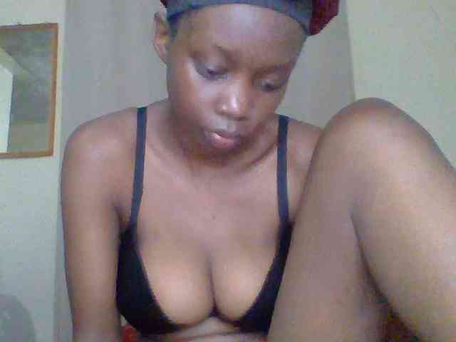 Sexyebonyxx webcam