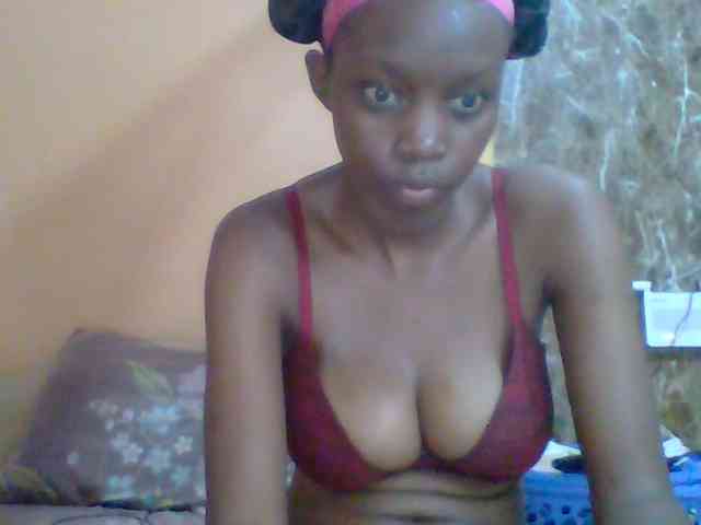 Sexyebonyxx webcam