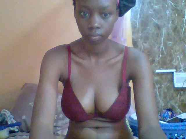 Sexyebonyxx webcam