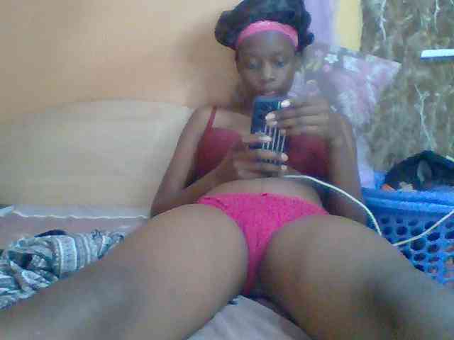 Sexyebonyxx webcam