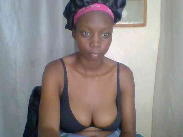 Sexyebonyxx webcam