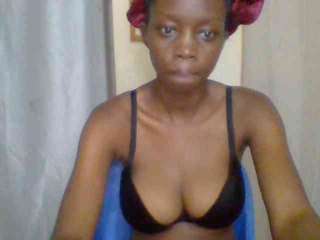 Sexyebonyxx webcam