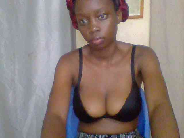 Sexyebonyxx webcam