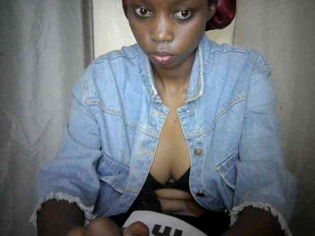 Sexyebonyxx webcam