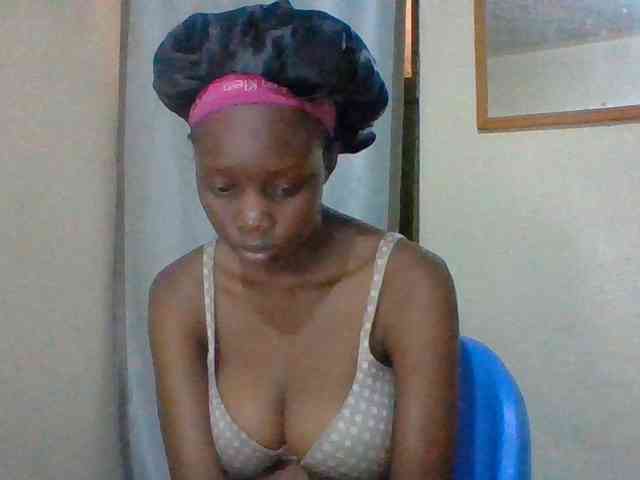 Sexyebonyxx webcam