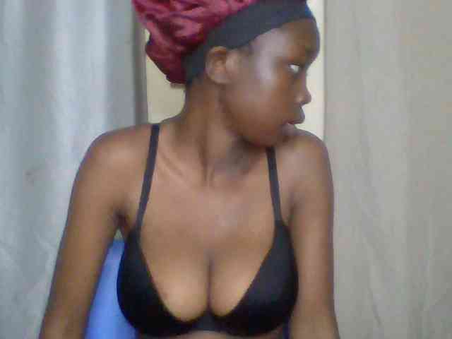 Sexyebonyxx webcam