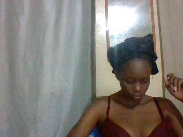 Sexyebonyxx webcam