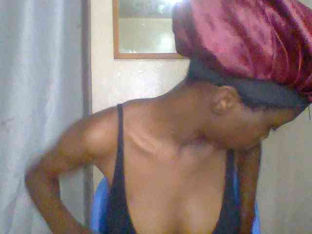 Sexyebonyxx webcam