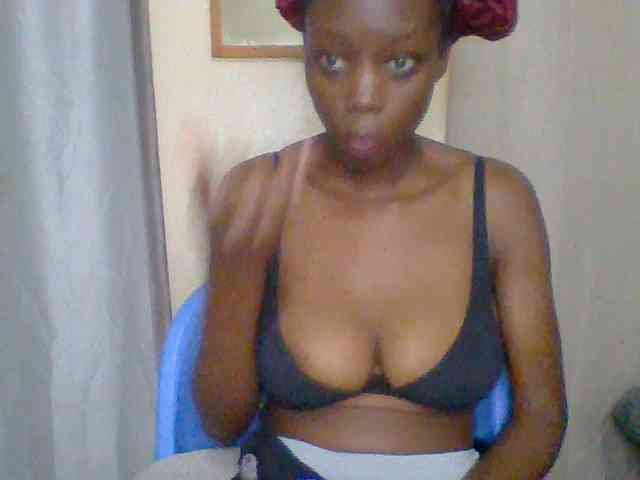 Sexyebonyxx webcam