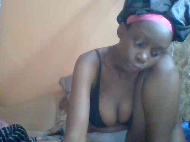 Sexyebonyxx webcam