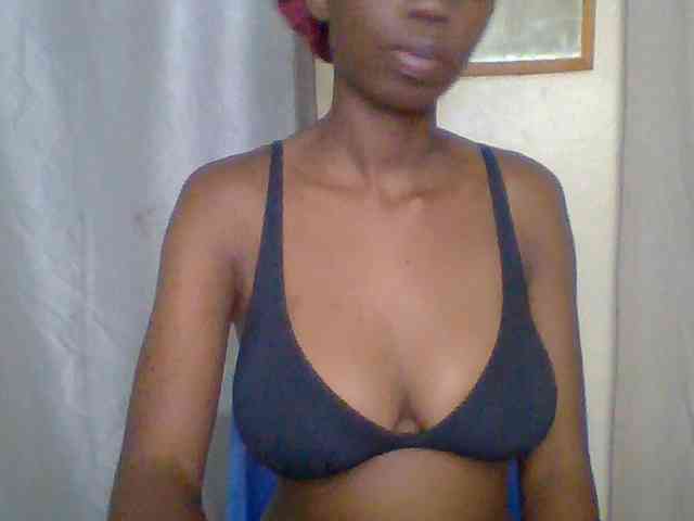 Sexyebonyxx webcam