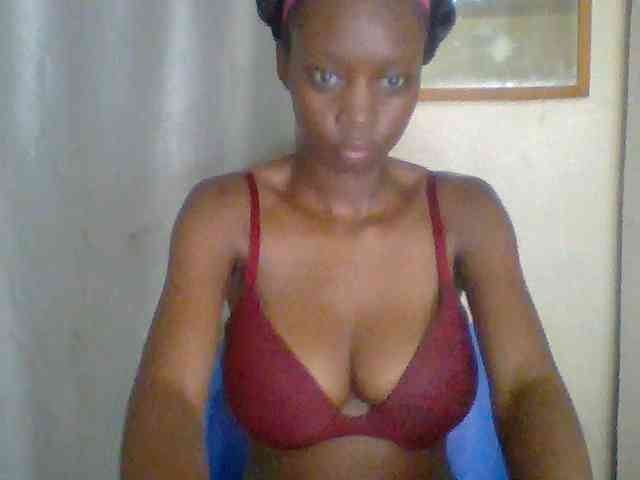 Modèle: Sexyebonyxx