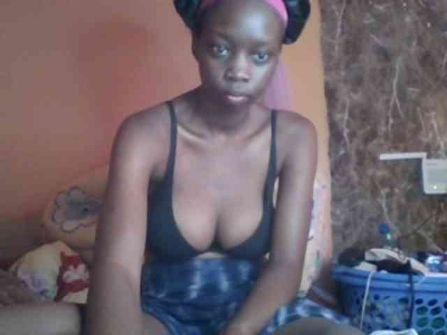 Sexyebonyxx webcam