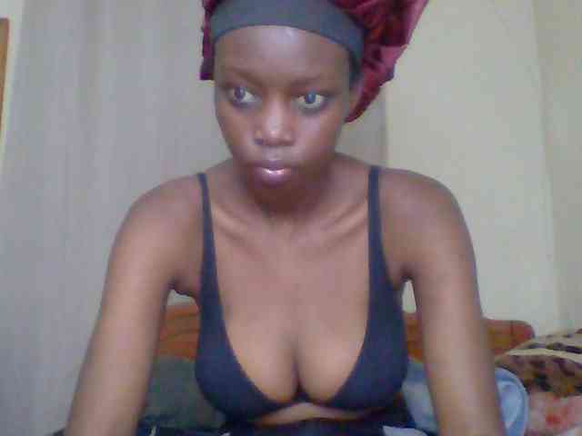 Modèle: Sexyebonyxx