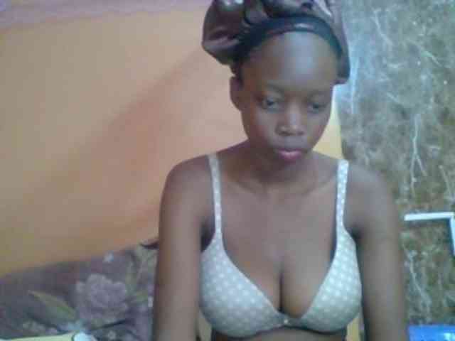 Sexyebonyxx webcam