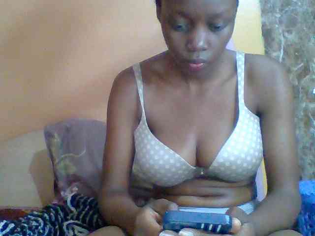 Sexyebonyxx webcam