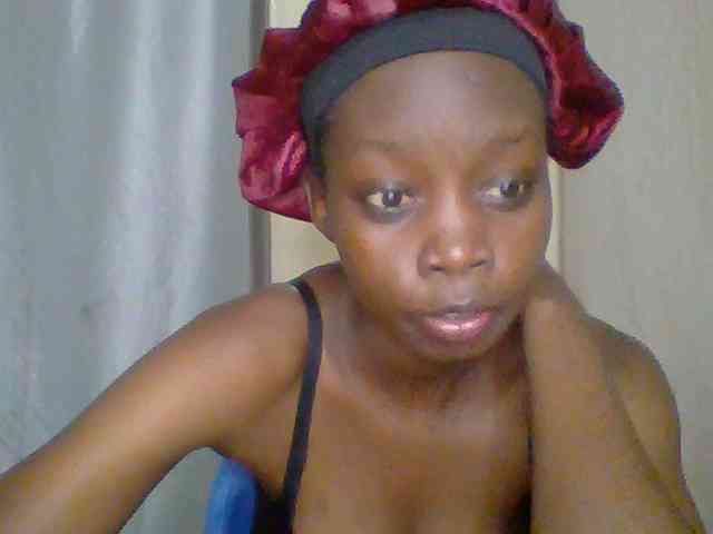 Sexyebonyxx webcam