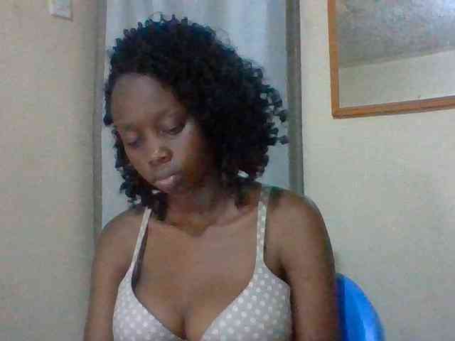 Sexyebonyxx webcam