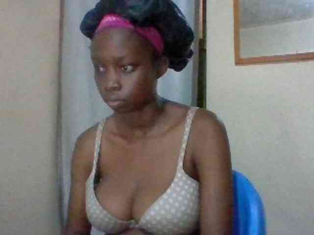 Sexyebonyxx webcam