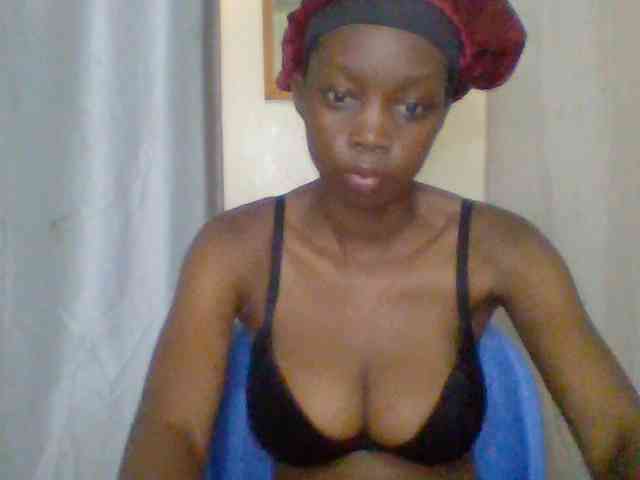 Sexyebonyxx webcam
