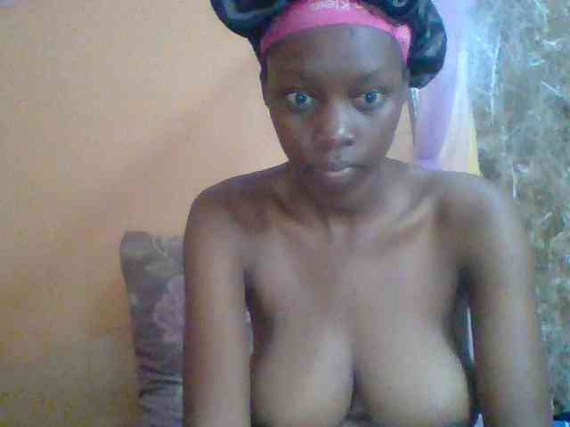 Sexyebonyxx webcam