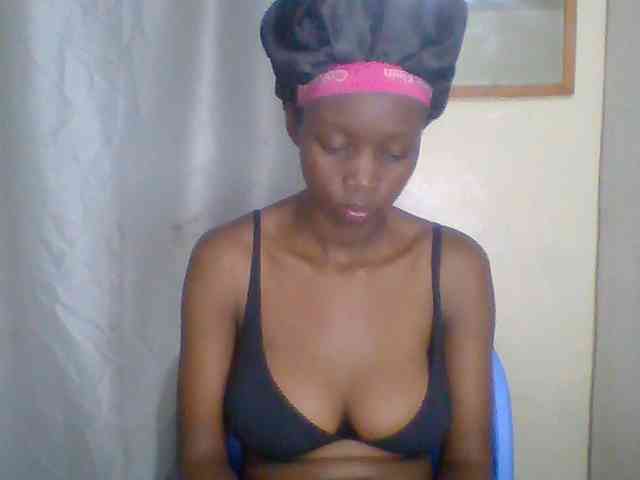 Sexyebonyxx webcam