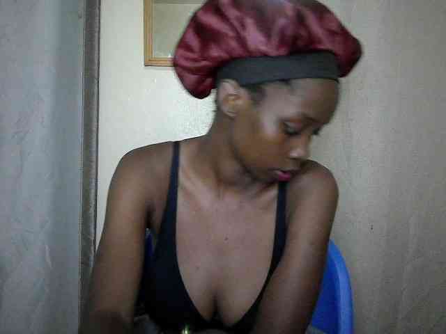Sexyebonyxx webcam