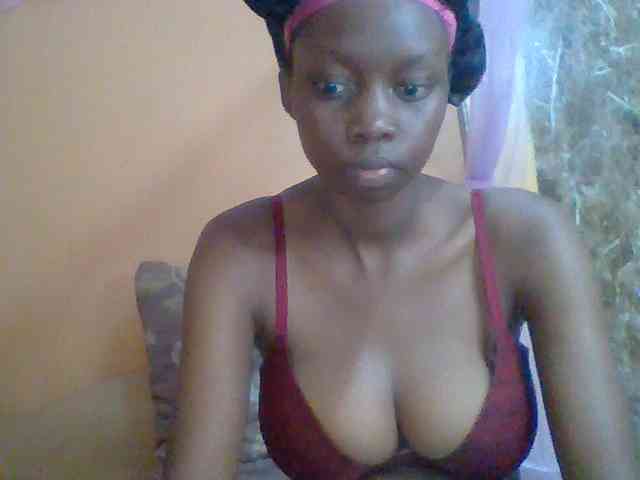 Modèle: Sexyebonyxx