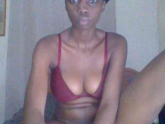 Sexyebonyxx webcam
