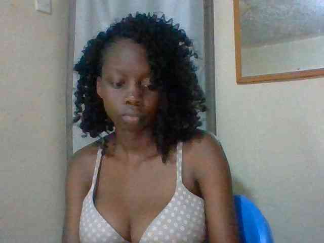 Sexyebonyxx webcam