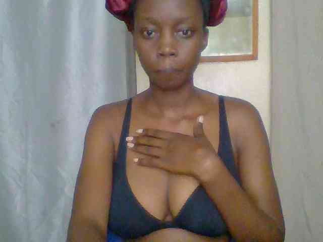 Sexyebonyxx webcam