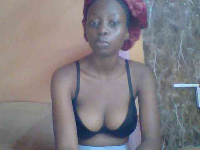 Sexyebonyxx webcam