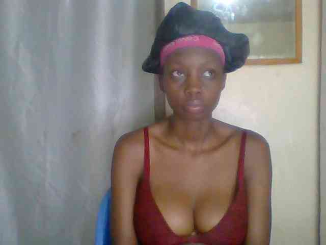Sexyebonyxx webcam