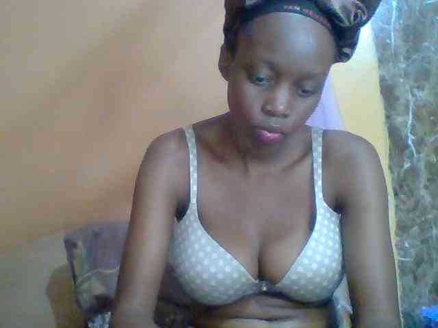 Sexyebonyxx webcam