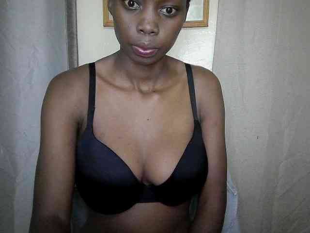 Sexyebonyxx webcam