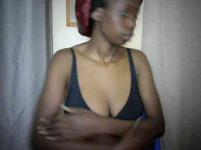 Sexyebonyxx webcam