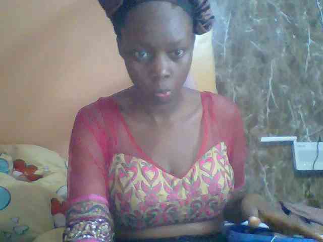 Sexyebonyxx webcam