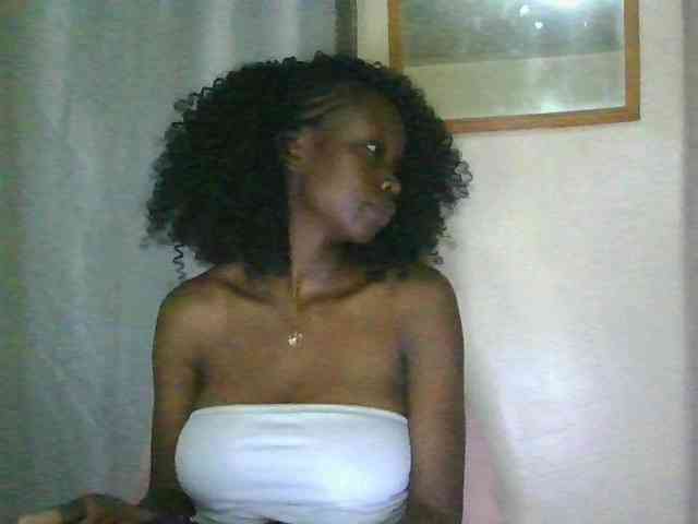 Sexyebonyxx webcam